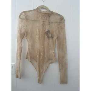 NWT Celebrity by Hera Collection Lace Mock Neck Bodysuit Nude/Champagne Sz Small